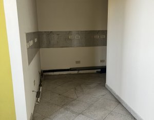 Espace Commercial à louer dans Cluj-napoca, zone Centru