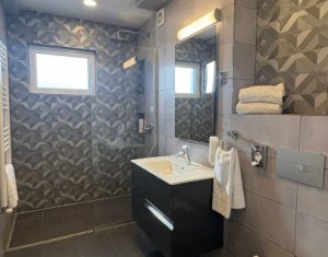Apartament cu 2 camere, parcare, zona Calea Turzii