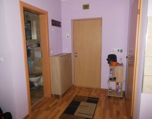 Apartament 3 camere, zona Volvo, complet dotat, doua locuri parcare