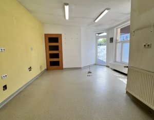 Imobil 230mp, birouri sau servicii, centru stomatologic in Gruia la urcare