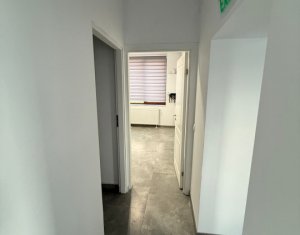 Imobil parter + etaj 210mp, curte, totem publicitar, zona Terapia 