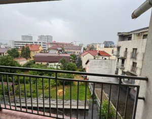 Apartament modern, zona centrala, etaj intermediar, lift