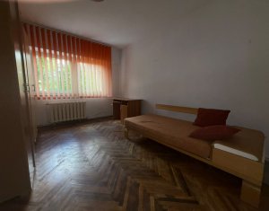 Ap. 3 camere decomandate, Titulescu, 3 minute de bus, 1 min. de Mega Image