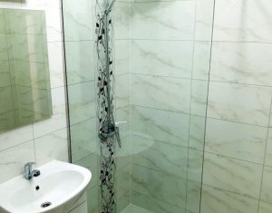 Apartament cu doua dormitoare, parcare proprie, mobilat si utliat