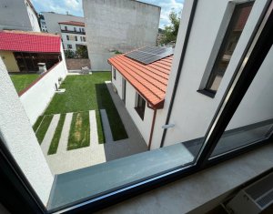 Imobil individual 275mp, curte, panouri fotovoltaice - BT Arena