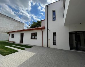 Imobil individual 275mp, curte, panouri fotovoltaice - BT Arena