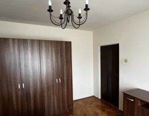 Inchiriere  apartament 3 camere Plopilor, zona Cluj Arena
