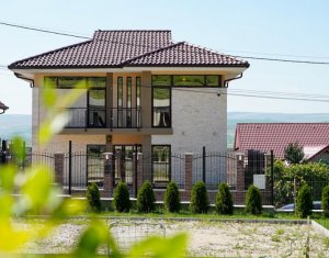 Casa individuala, 5 minute de aeroport, Sannicoara, Cluj
