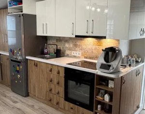 Apartament la casa in zona Hasdeu-UMF