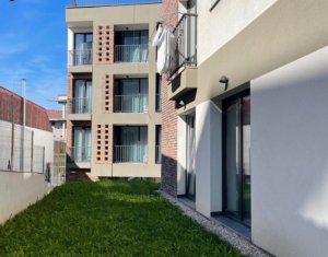 De inchiriat spatiu birouri 4 incaperi 83mp, gradina, garaj, Hasdeu