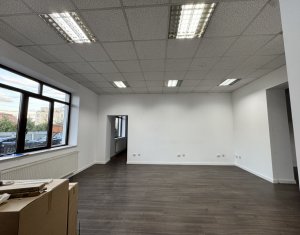 Spatiu birou la vila interbelica, 4 incaperi 2 bai 130mp 1 parcare