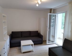 Apartament cu 3 camere, decomandat, Piata Flora