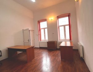 Birou 50 mp, pivniță 35 mp, 1 parcare, Ultracentral - Bd. Eroilor